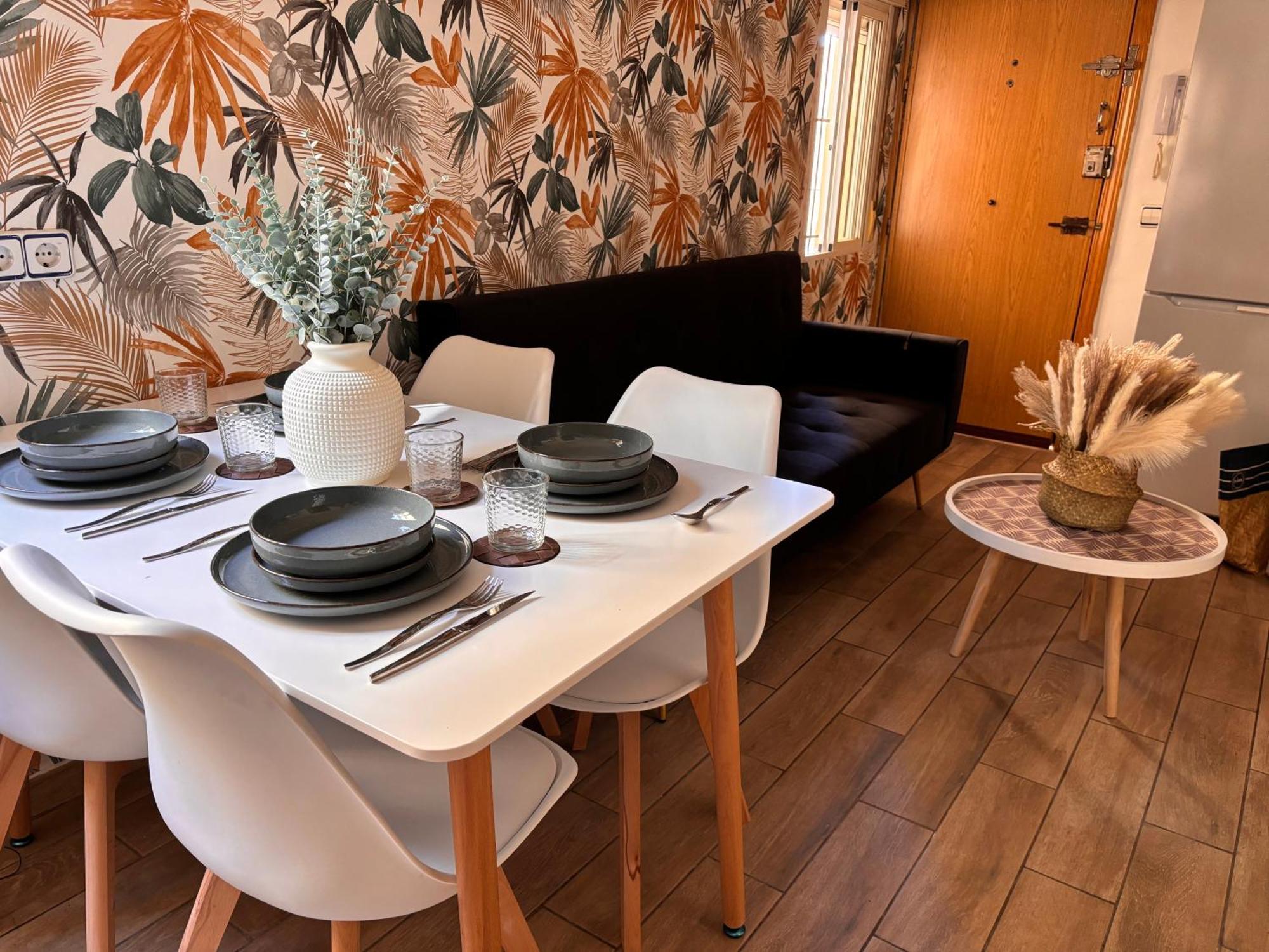 For You Rentals Coqueto Apartamento Temporal De Dos Dormitorios En El Corazon De Madrid Sgv63 ภายนอก รูปภาพ