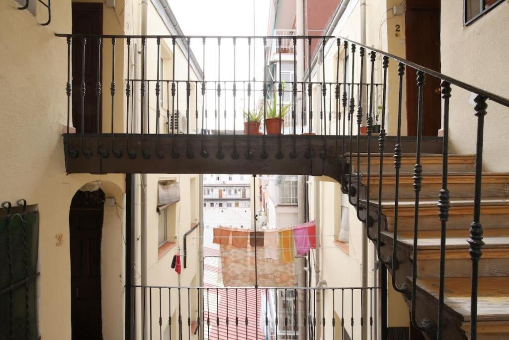 For You Rentals Coqueto Apartamento Temporal De Dos Dormitorios En El Corazon De Madrid Sgv63 ภายนอก รูปภาพ
