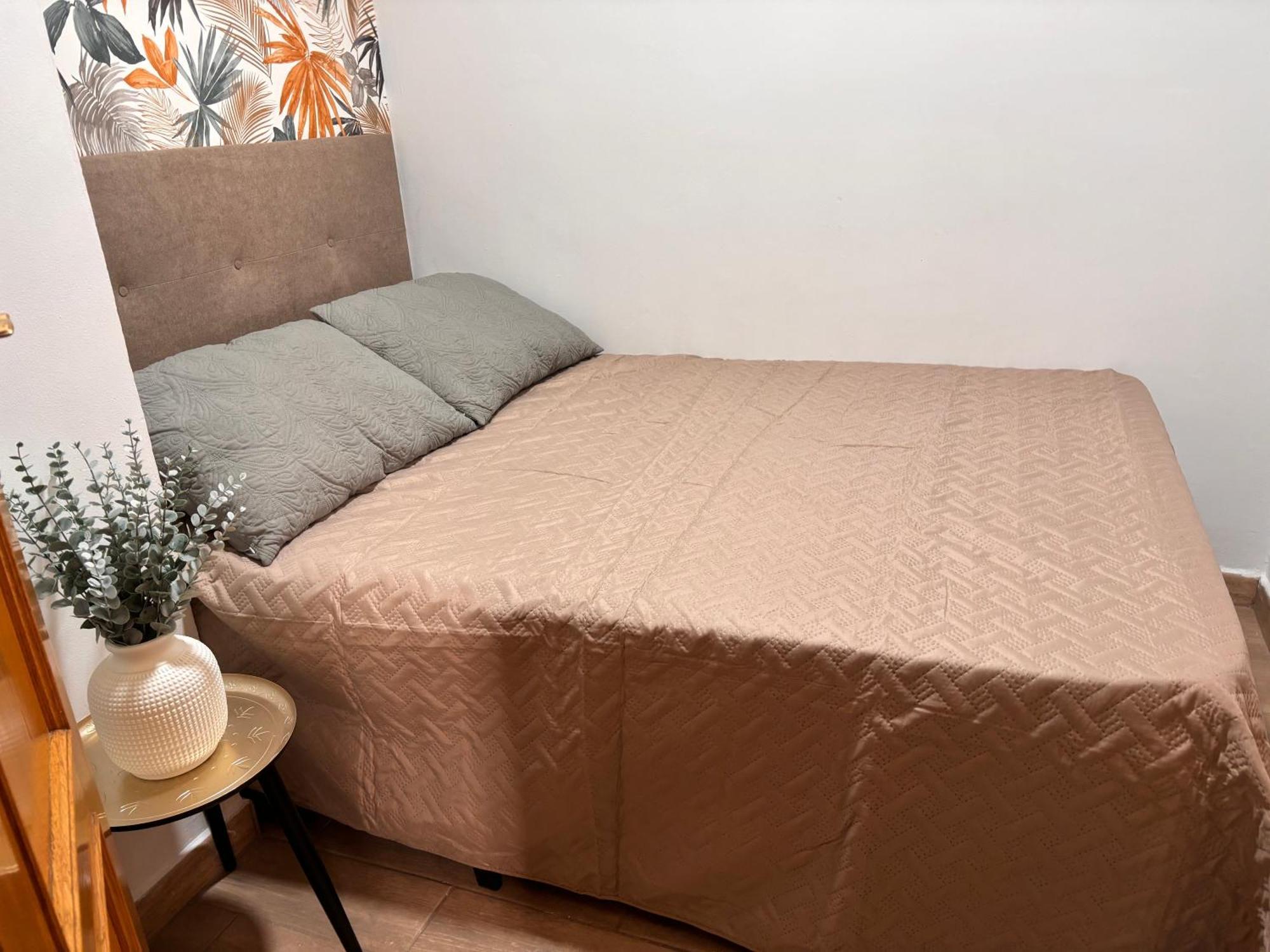 For You Rentals Coqueto Apartamento Temporal De Dos Dormitorios En El Corazon De Madrid Sgv63 ภายนอก รูปภาพ